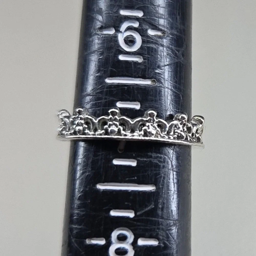 Silver Tone Crown Tiara Band Ring Filigree Princess Stackable Size 7